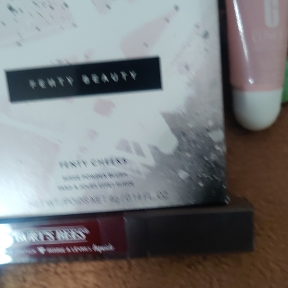 Clinique Blue and White Cosmetic Bag with Beauty Products - Picture 6 of 11